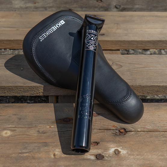 Selle De Vélo BMX DK - Deux Pièces, Rembourrée, Tige 25.4mm, Noir, Pour Freestyle Ou Balade