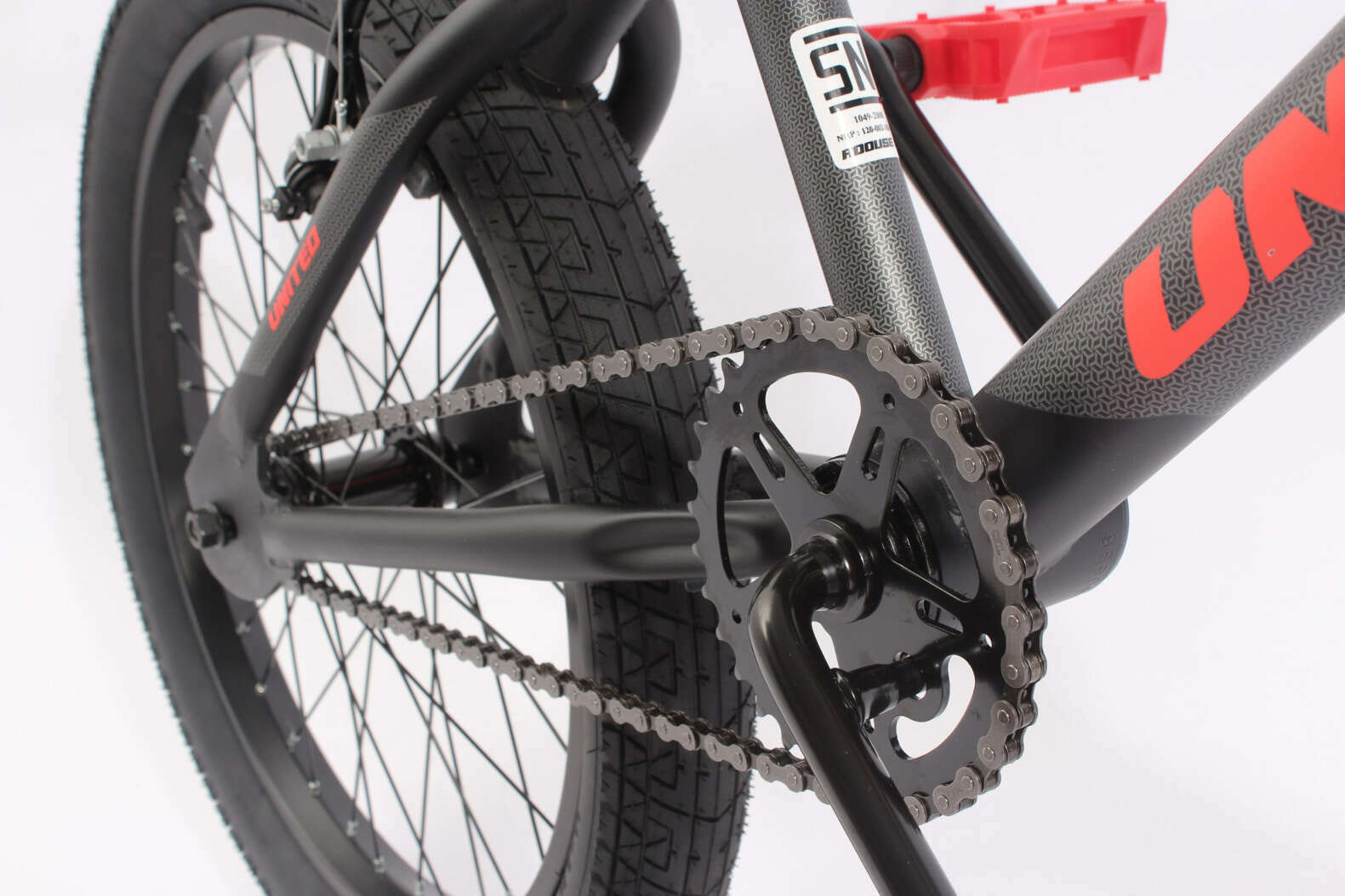 BMX Occasions N3: Vélo BMX KHE X UNITED ROOUSE 20 pouces 11,65kg BMX Occasions N3: Vélo BMX KHE X UNITED ROOUSE 20 pouces 11,65kg