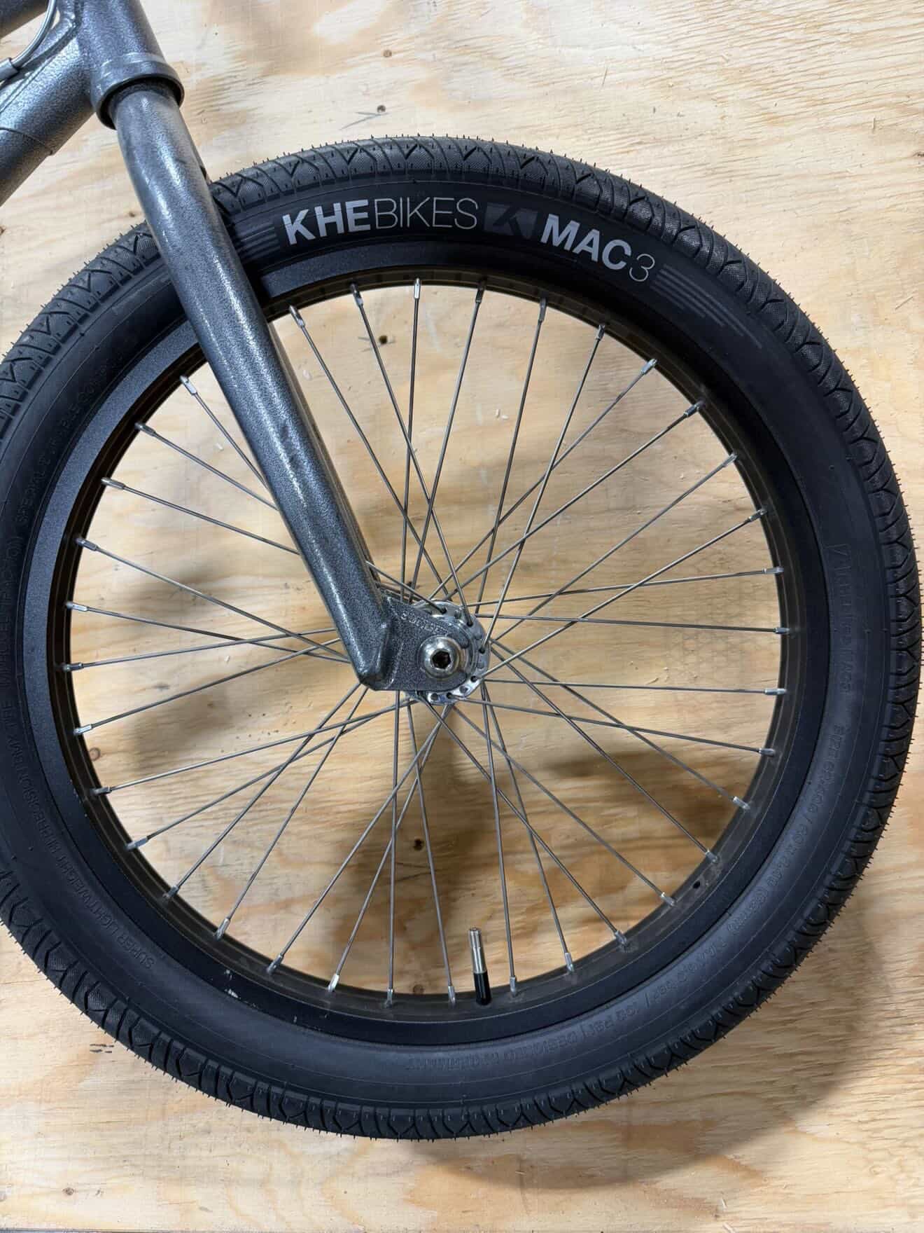 BMX folding tire KHE MAC3 20 inch x 2.40 inch – black