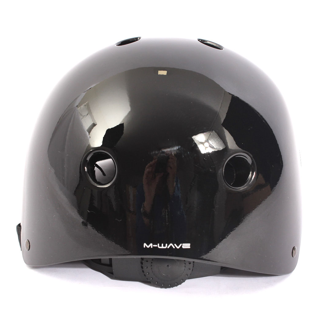 Schwarzer BMX Helm mit weißer M-Wave Aufschrift von hinten