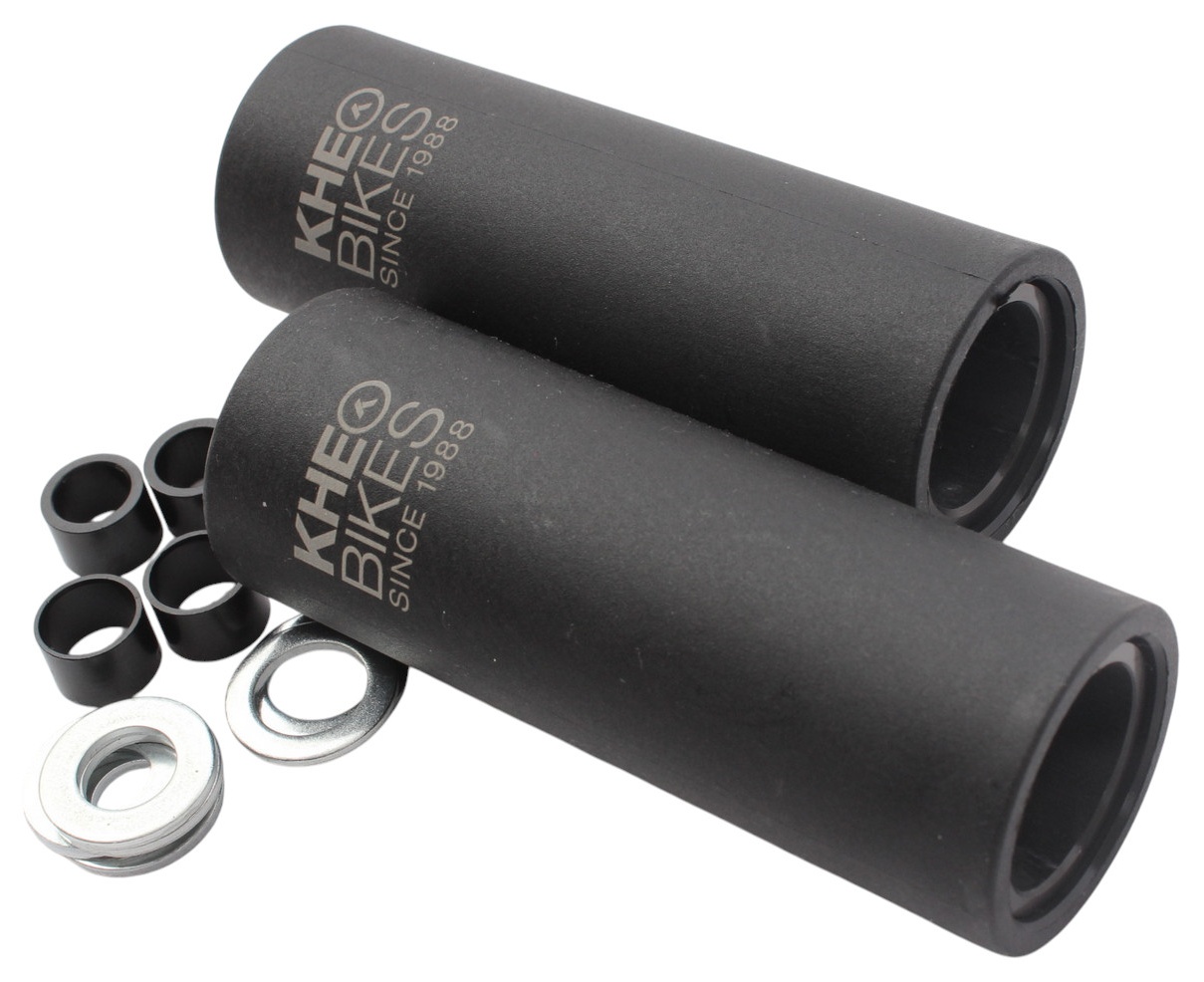 BMX Pegs KHE 2ND PRO PAAR, passend für 10 mm, 12 mm und 14 mm Achsen, inkl. Adapter und U-Scheiben, Länge 110 mm, Durchmesser 40 mm, Aluminiumkern mit Polycarbonat-Hülle, Gewicht 298 g (Paar), Farbe Schwarz, KHE Laser Logo, Einsatzbereich Grinds, BMX Free
