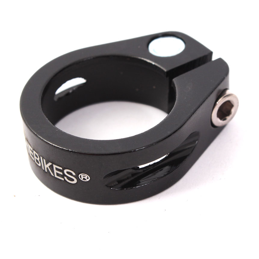 Schwarze Sattelklemme mit KHEBikes Laser Logo Schwarze Sattelklemme mit KHEBikes Laser Logo