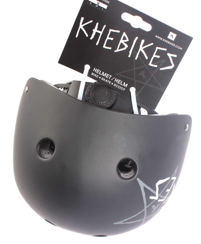 BMX Helm in Schwarz mit Verpackung